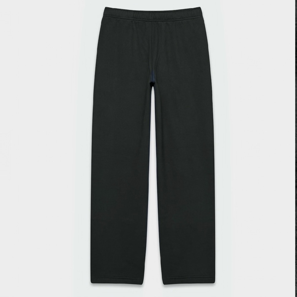 π- Aritzia Cozy Sweatfleece Mega Straight Sweatpant. Black. Size: Medium - Picture 9 of 16